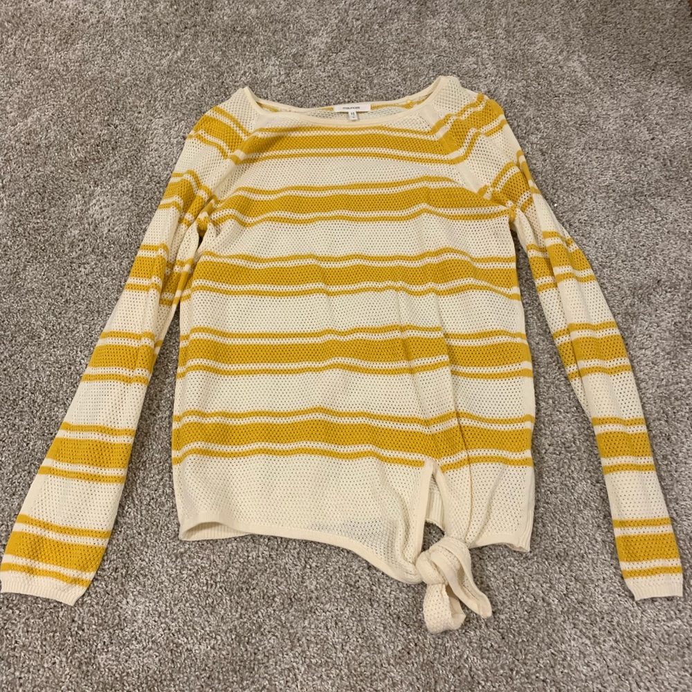 Maurices sweater